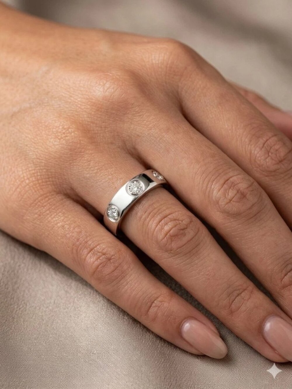 0.15 Natural Diamonds Bezel Silver 925 Love Band Ring S.7